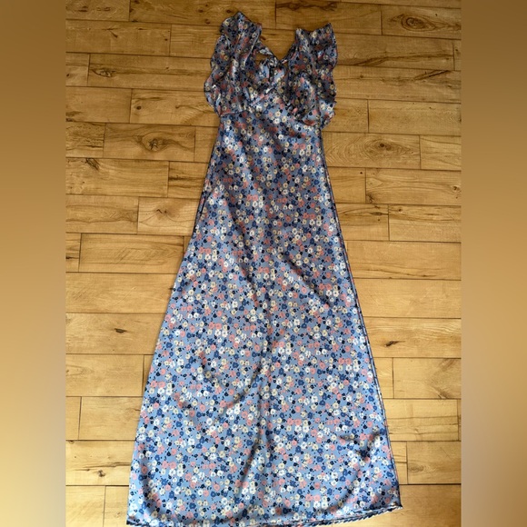 Altar'd State Dresses & Skirts - Altar'd State Blue Floral Dress